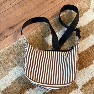 Stripe small nylon crescent Baggu